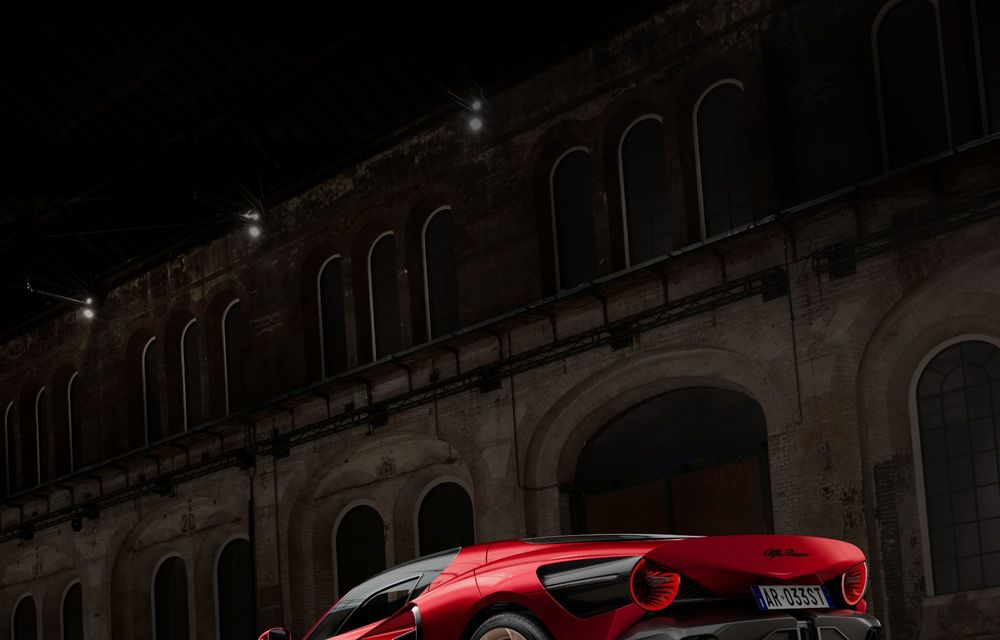 OFICIAL: Noua Alfa Romeo 33 Stradale este primul supercar electric al mărcii - Poza 17