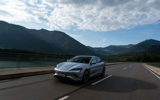 Chinezii prezintă un nou sedan electric pentru Europa, cu autonomie de 570 de kilometri