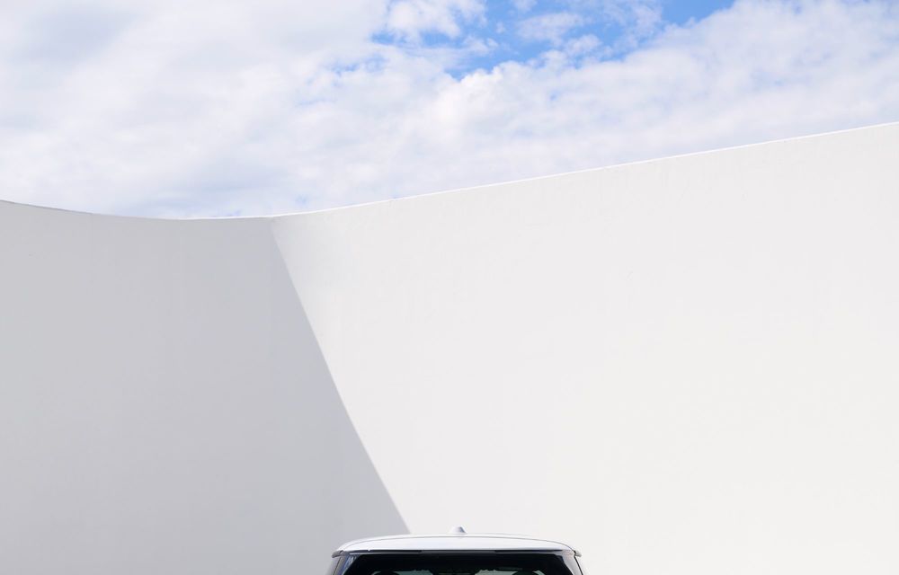 Noul Mini Cooper electric este aici: ecran OLED nou și autonomie de peste 400 de kilometri - Poza 25