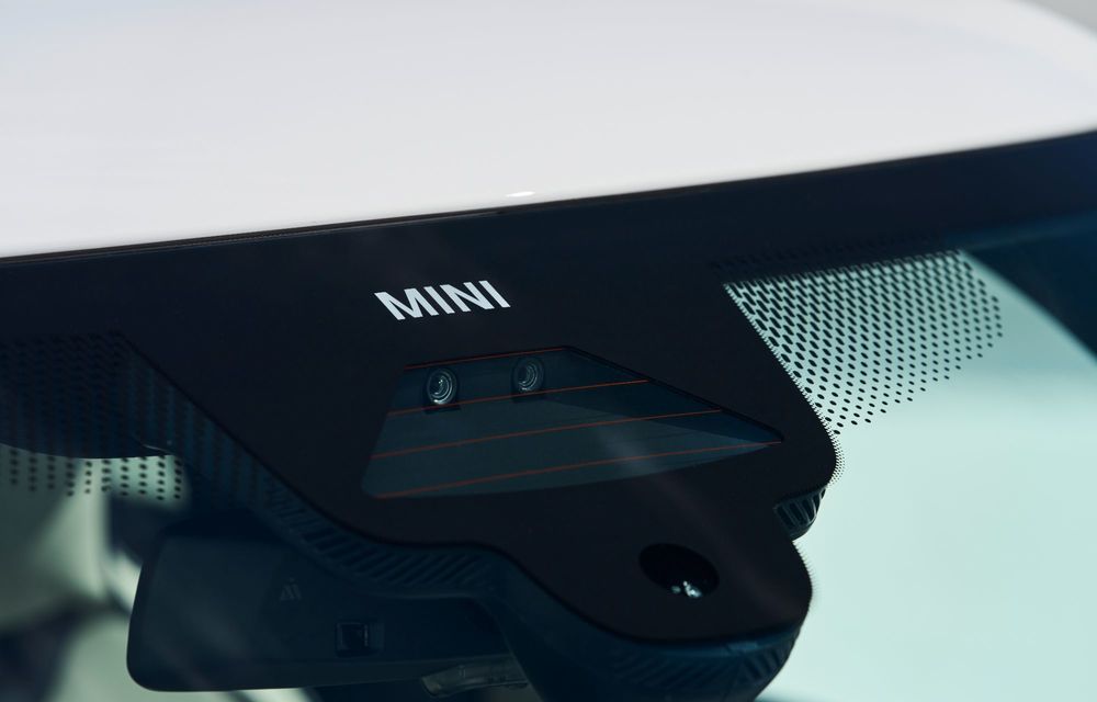 Noul Mini Cooper electric este aici: ecran OLED nou și autonomie de peste 400 de kilometri - Poza 53
