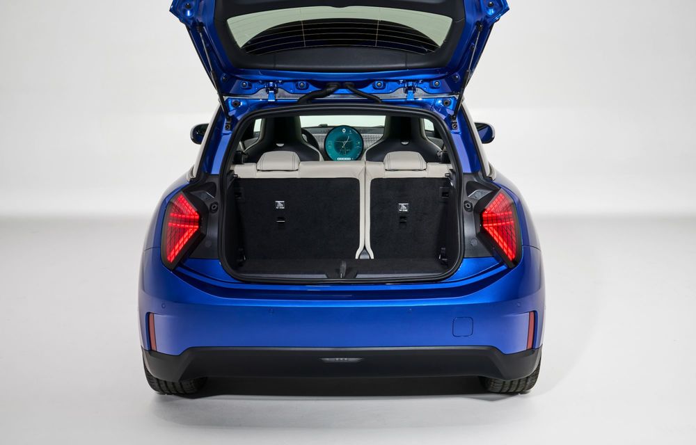 Noul Mini Cooper electric este aici: ecran OLED nou și autonomie de peste 400 de kilometri - Poza 54