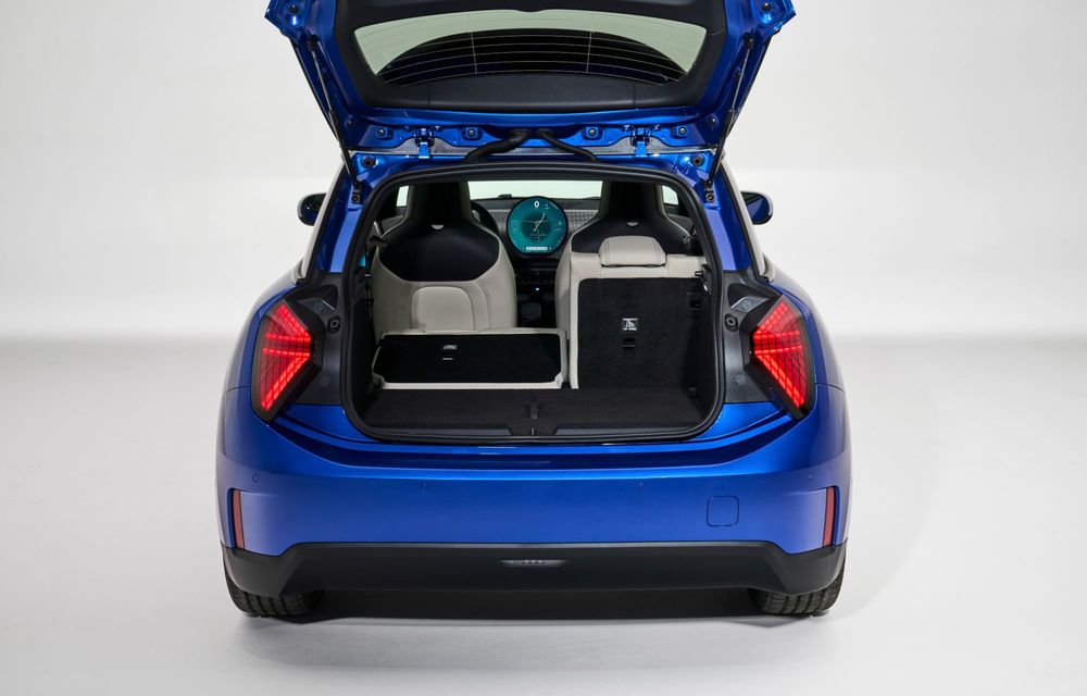 Noul Mini Cooper electric este aici: ecran OLED nou și autonomie de peste 400 de kilometri - Poza 59