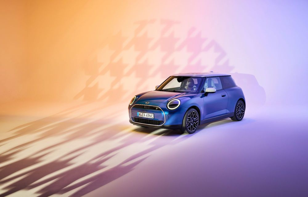 Noul Mini Cooper electric este aici: ecran OLED nou și autonomie de peste 400 de kilometri - Poza 18