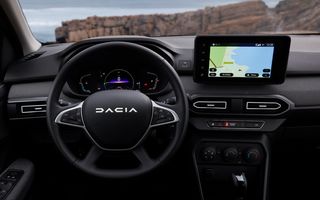 Dacia: Hărțile de navigație, actualizate cu ajutorul telefonului mobil