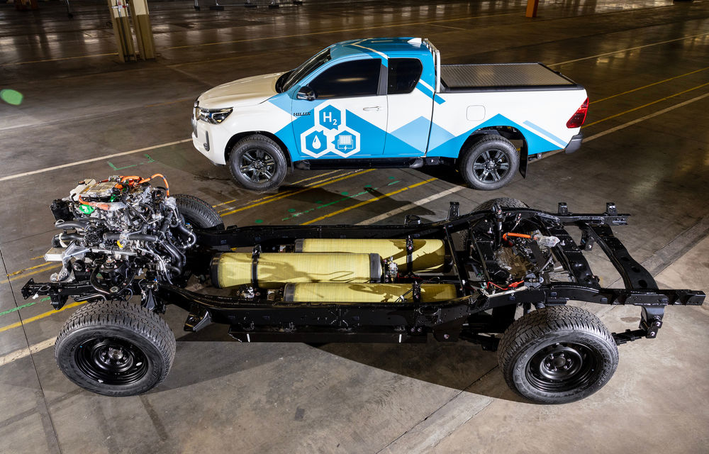 Toyota a construit un prototip Hilux alimentat cu hidrogen: 600 km autonomie - Poza 4