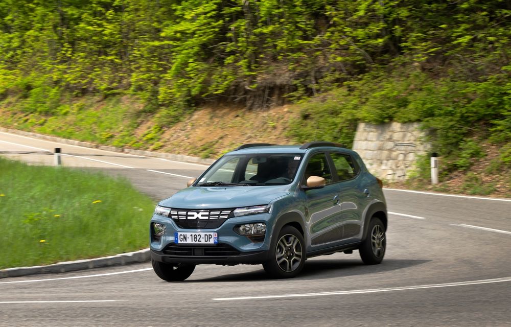 Dacia recheamă în service 6.000 de exemplare Spring, inclusiv în România - Poza 1