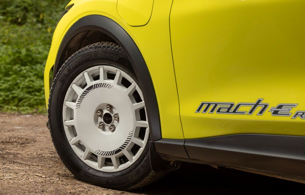 OFICIAL: Noul Ford Mustang Mach-E Rally debutează cu 480 CP și gardă la sol înălțată - Poza 23