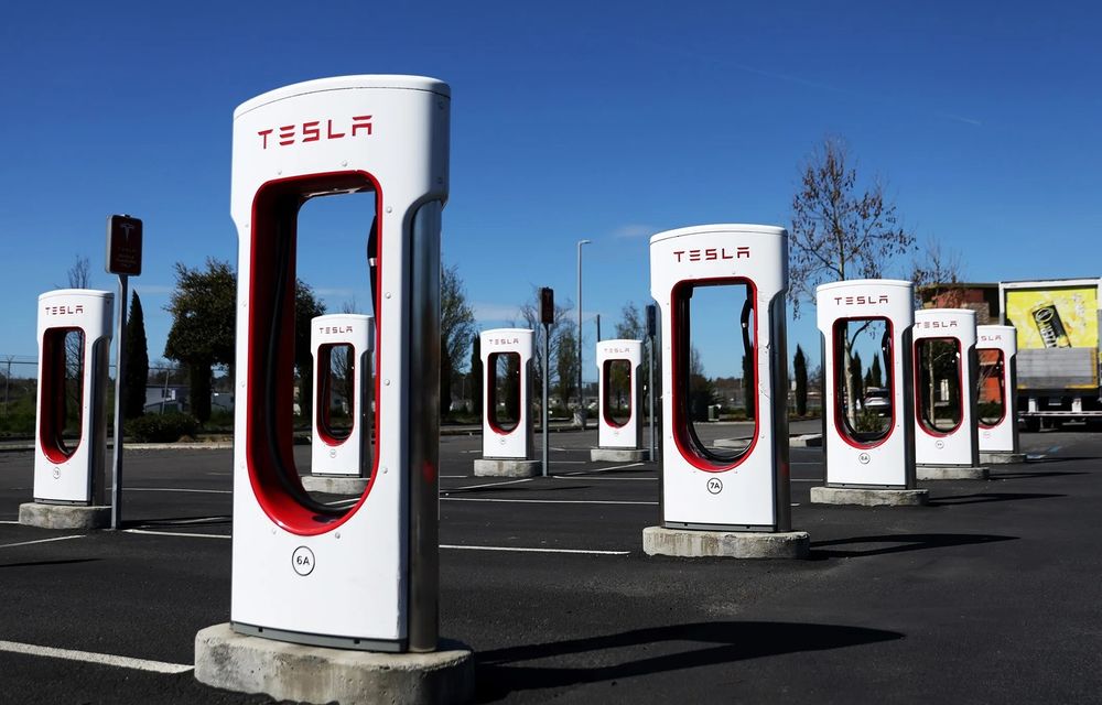 Electricele Honda, încărcare la stațiile Tesla din 2025 - Poza 1
