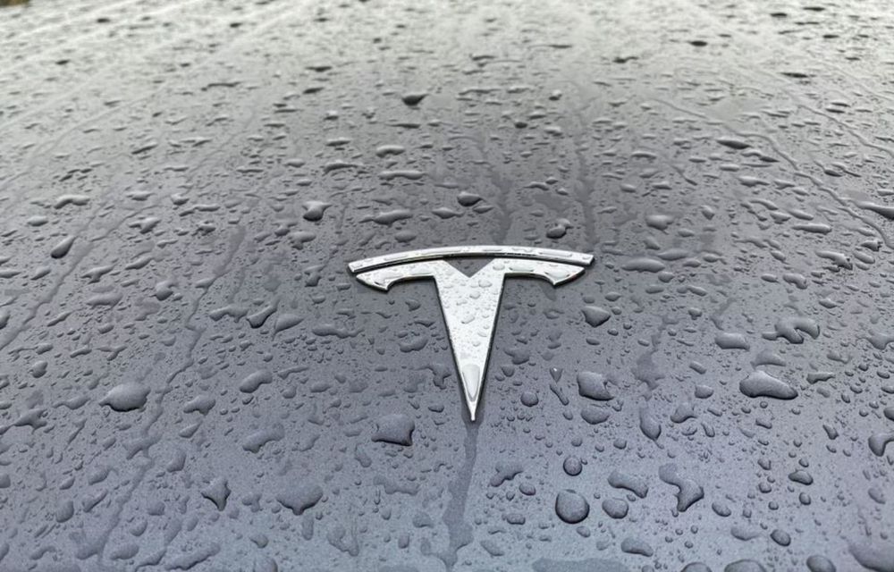 Tesla: O scurgere de date a dezvăluit numeroase plângeri la adresa sistemului Autopilot - Poza 1