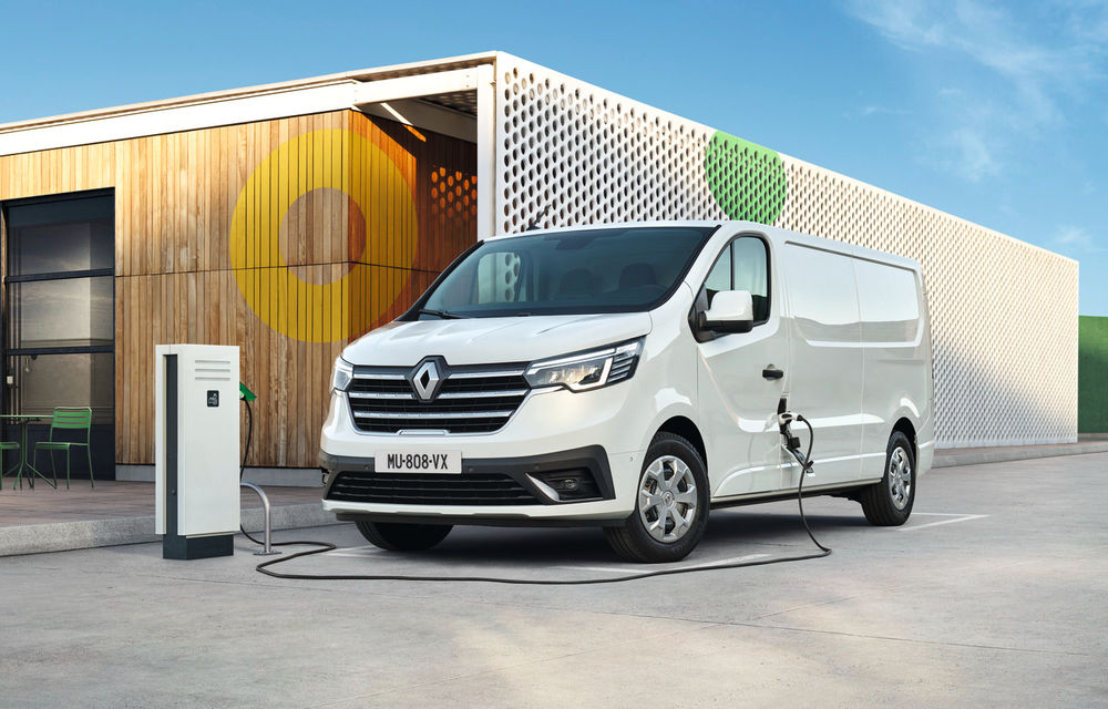 Utilitara Renault Trafic Van primește versiune electrică: 297 km autonomie - Poza 1
