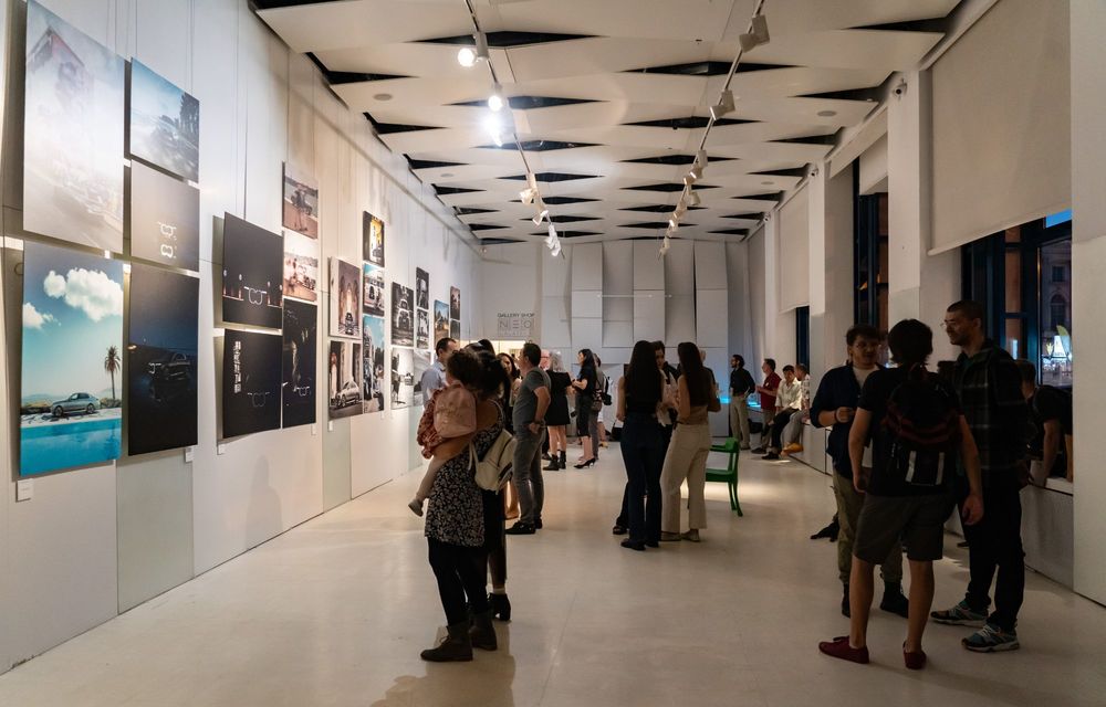 BMW organizează o expoziție de fotografie în centrul Bucureștiului. Accesul este gratuit - Poza 10