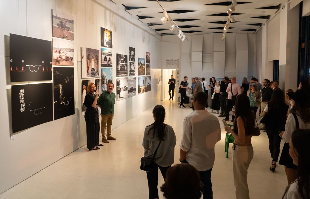 BMW organizează o expoziție de fotografie în centrul Bucureștiului. Accesul este gratuit - Poza 11