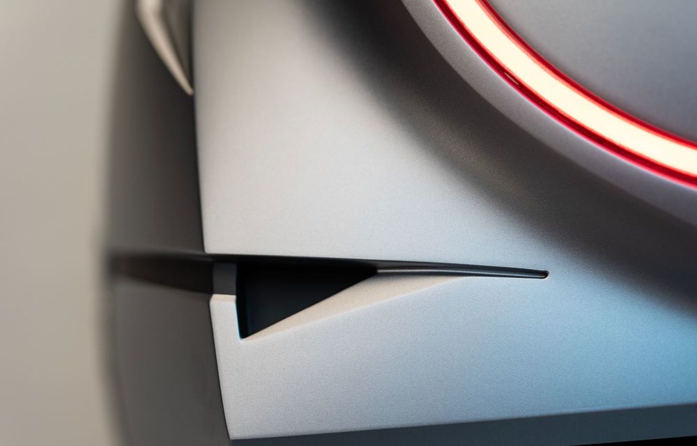 Noul Nissan Concept 20-23, un hot hatch electric creat special pentru circuit - Poza 37