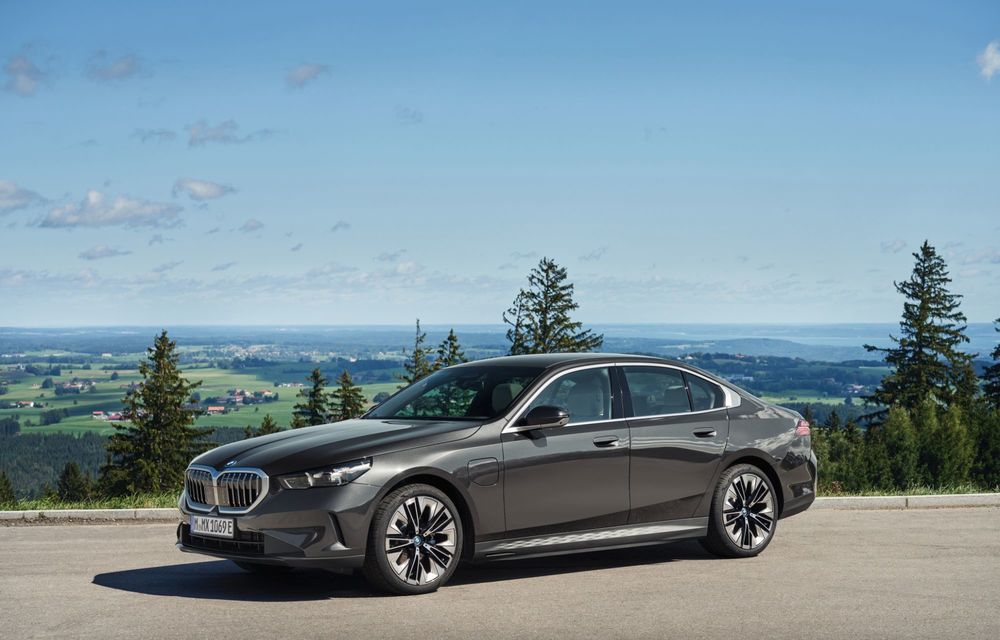 Noul BMW Seria 5, disponibil acum și cu motoare PHEV: start de la 65.300 de euro - Poza 3