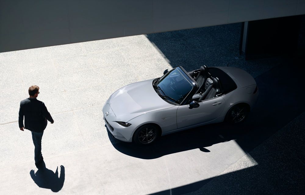 Noutăți pentru Mazda MX-5: faruri LED noi și sistem multimedia nou - Poza 18