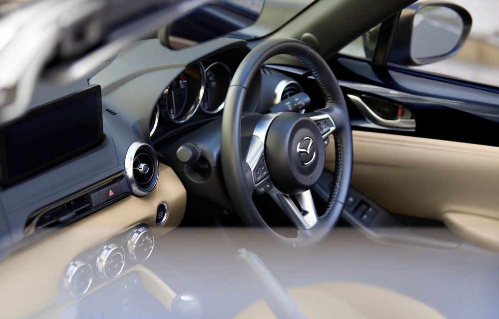Noutăți pentru Mazda MX-5: faruri LED noi și sistem multimedia nou - Poza 20