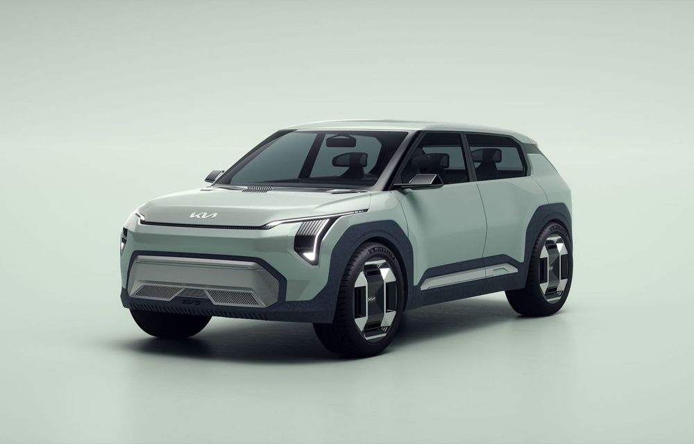 Kia prezintă conceptul EV3: SUV-ul compact poate alimenta o trotinetă electrică în banchetă - Poza 1