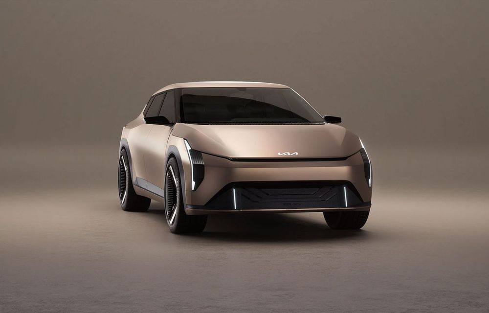 Noul concept Kia EV4 anunță un succesor electric pentru Stinger - Poza 1