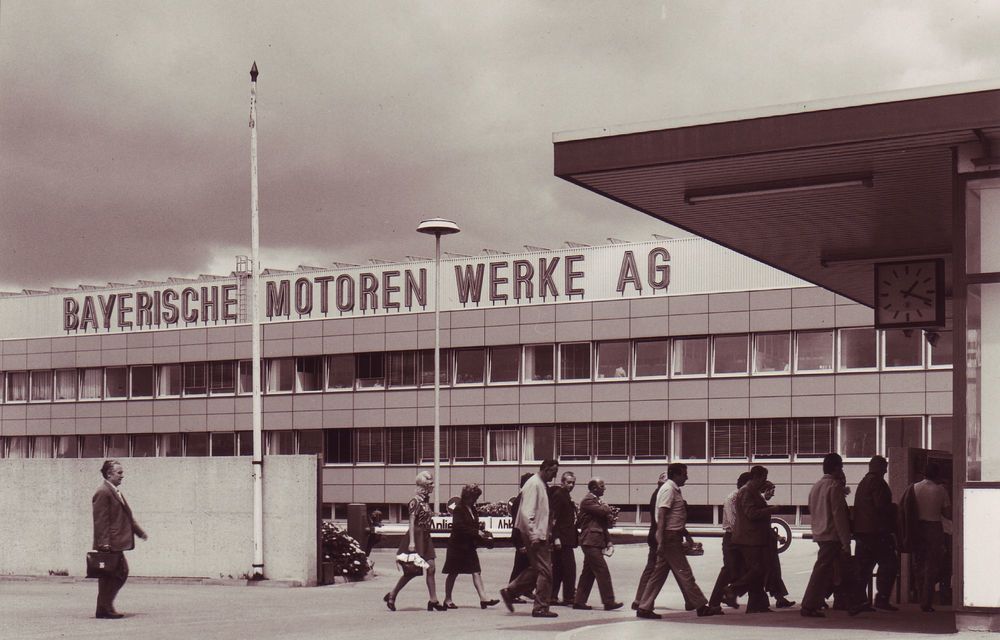 BMW: 50 de ani de producție la uzina de la Dingolfing - Poza 12
