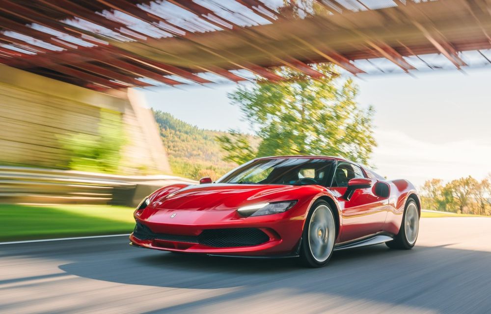 Ferrari: Cine comandă acum o mașină, o primește de-abia în 2026 - Poza 1