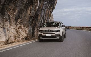 Jeep Avenger mild-hybrid debutează în Europa. Costă 26.200 de euro în România