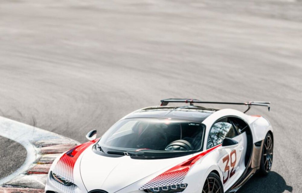 Bugatti prezintă al doilea exemplar Chiron Pur Sport Grand Prix, creat pentru un client din Singapore - Poza 2
