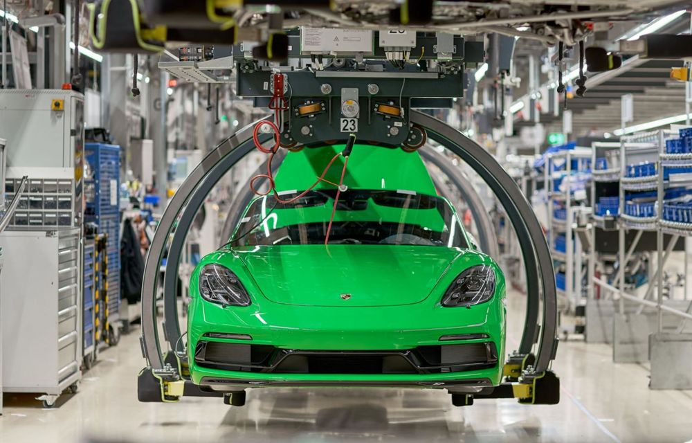 Porsche își pregătește fabrica principală pentru producția de mașini electrice - Poza 2