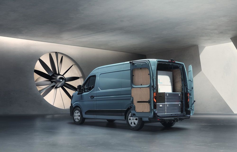 Noul Renault Master este aici: versiunea electrică are autonomie de peste 410 kilometri - Poza 9