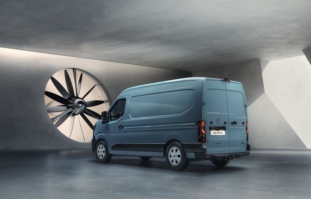 Noul Renault Master este aici: versiunea electrică are autonomie de peste 410 kilometri - Poza 10