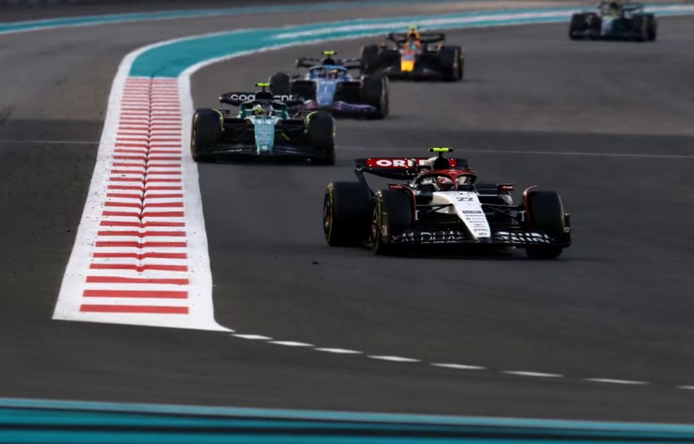 F1 Abu Dhabi: Max Verstappen încheie sezonul cu o nouă victorie. Leclerc și Russell pe podium - Poza 5