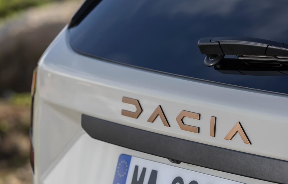 Am văzut pe viu noua Dacia Duster: 5 modificări importante + VIDEO - Poza 183