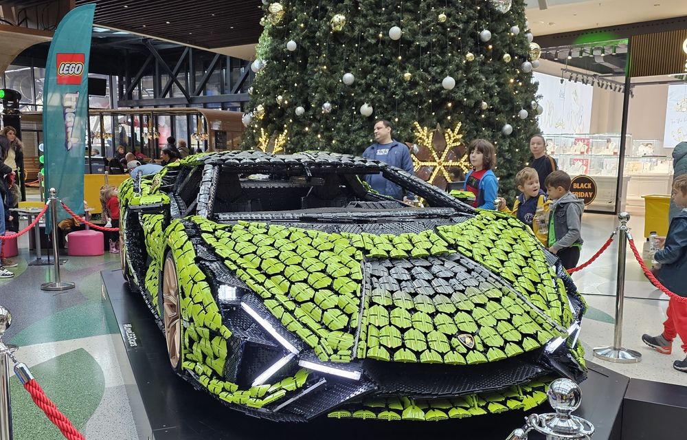 Lamborghini Sian, construit integral din piese Lego, expus la București și Cluj - Poza 1