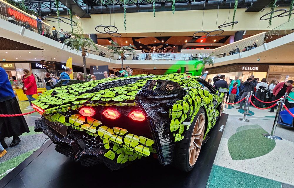 Lamborghini Sian, construit integral din piese Lego, expus la București și Cluj - Poza 7