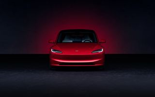 Tesla confirmă o nouă versiune de performanță pentru Model 3 facelift