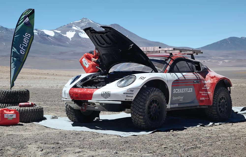 RECORD: Porsche 911 a ajuns la 6.734 de metri, pe un vulcan din Chile - Poza 3