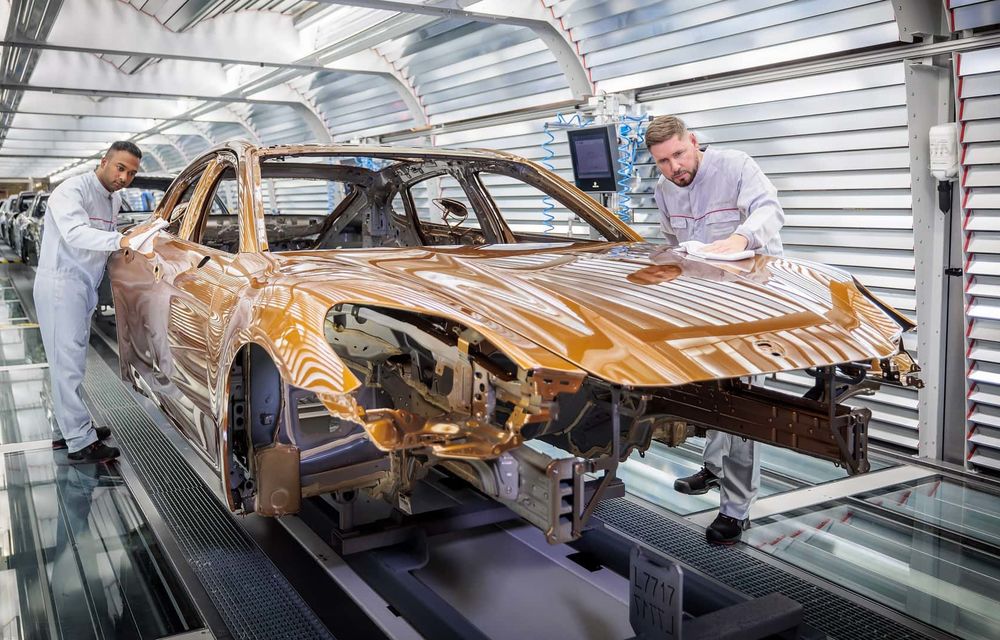Porsche a produs 2 milioane de mașini la uzina din Leipzig - Poza 2