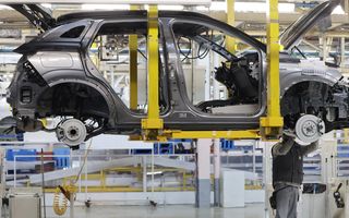 Renault reinventează producția de automobile: costuri mai mici pentru fiecare vehicul
