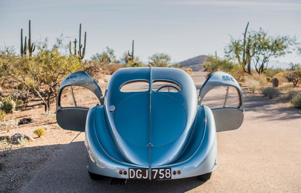 Încă un exemplar unicat pentru Bugatti Chiron, inspirat de legendarul Type 57 Atlantic - Poza 30