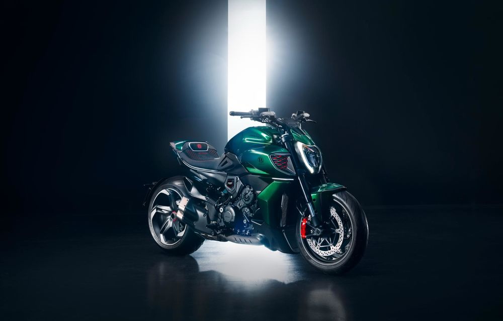 Ducati scoate o serie limitată de motociclete inspirate de Bentley - Poza 2
