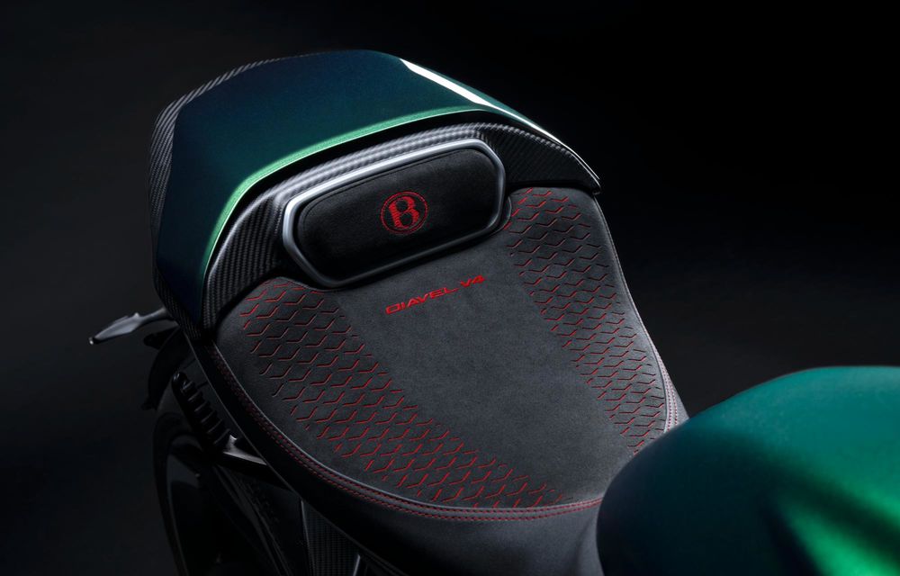 Ducati scoate o serie limitată de motociclete inspirate de Bentley - Poza 4