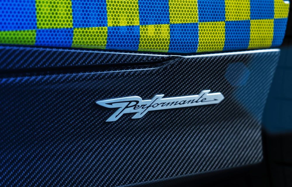 Lamborghini Urus Performante intră în dotarea poliției italiene - Poza 9