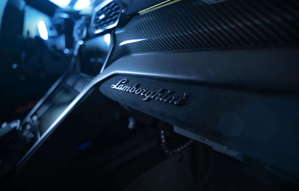 Lamborghini Urus Performante intră în dotarea poliției italiene - Poza 14