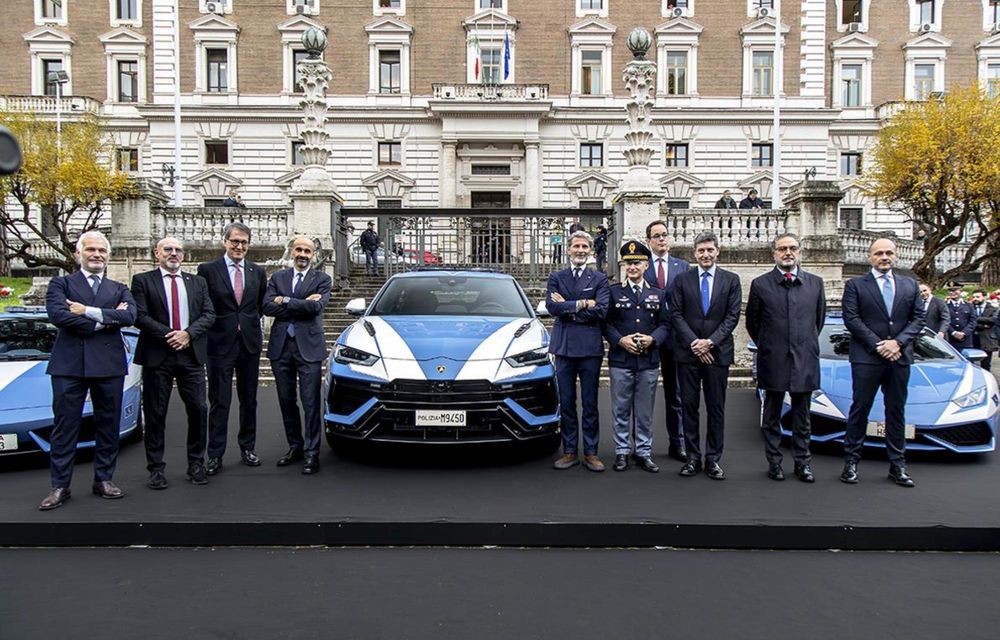 Lamborghini Urus Performante intră în dotarea poliției italiene - Poza 17