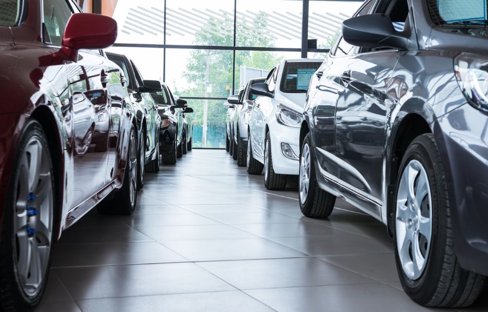 Vânzările de mașini noi în Uniunea Europeană au crescut cu 16% în ultimele 11 luni - Poza 1