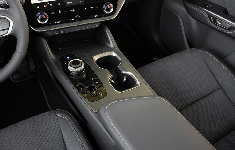 Lexus RZ: versiune de bază nouă cu 201 CP și 428 km autonomie - Poza 13