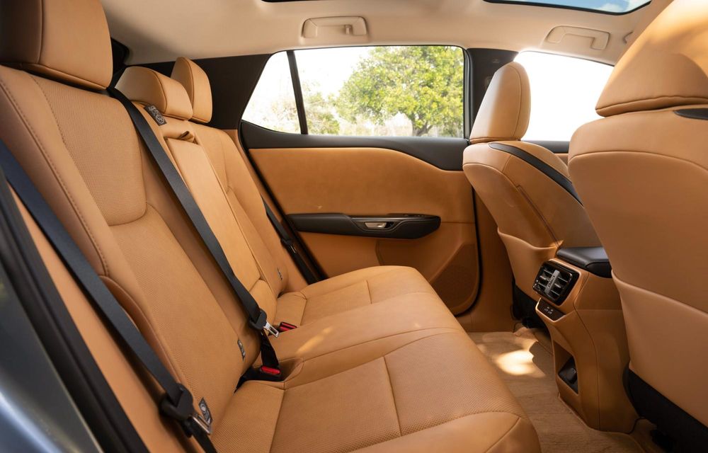 Lexus RZ: versiune de bază nouă cu 201 CP și 428 km autonomie - Poza 20