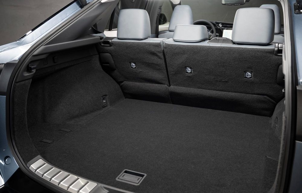 Lexus RZ: versiune de bază nouă cu 201 CP și 428 km autonomie - Poza 23