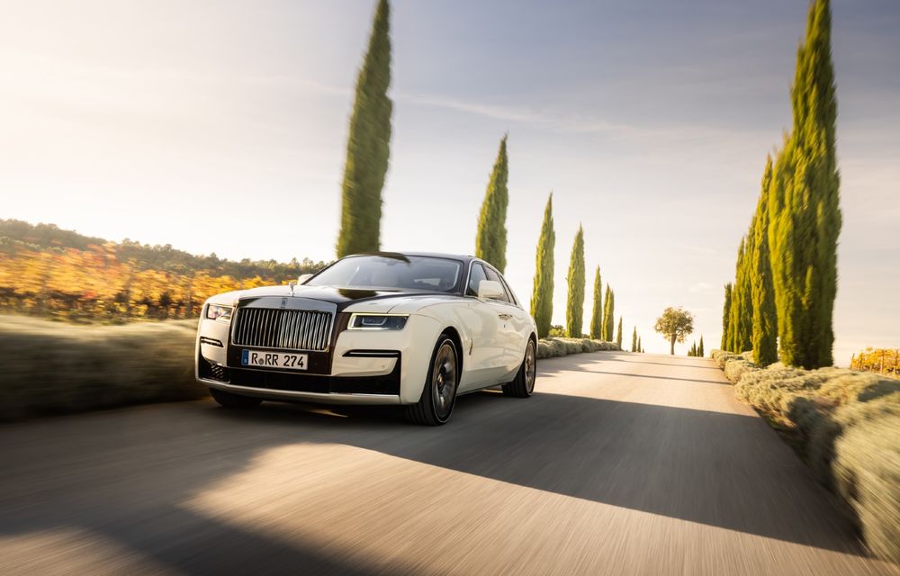 Vânzări record pentru Rolls-Royce: 6032 de mașini vândute în 2023 - Poza 1