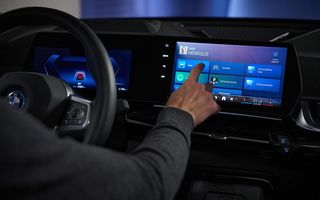 BMW prezintă tehnologii noi la CES: realitate augmentată, inteligență artificială generativă și parcare automată