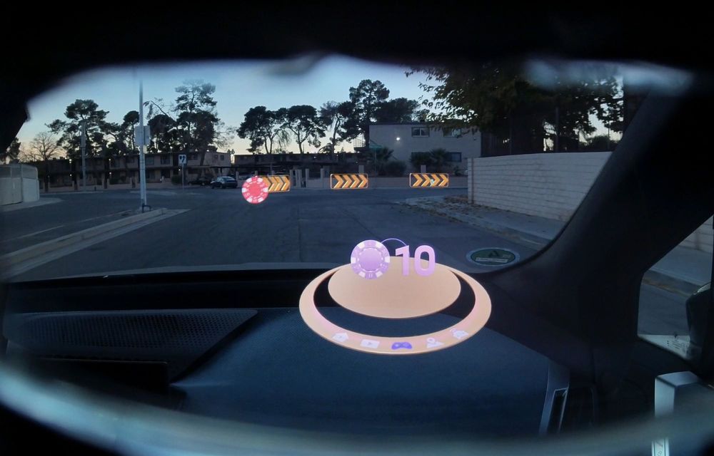 BMW prezintă tehnologii noi la CES: realitate augmentată, inteligență artificială generativă și parcare automată - Poza 2